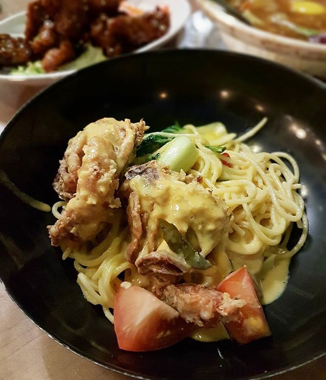 {Salted Egg Yolk Soft Shell Crab Spaghetti}

Yes salted egg yolk dishes are very common now but wow this was so on point!!!