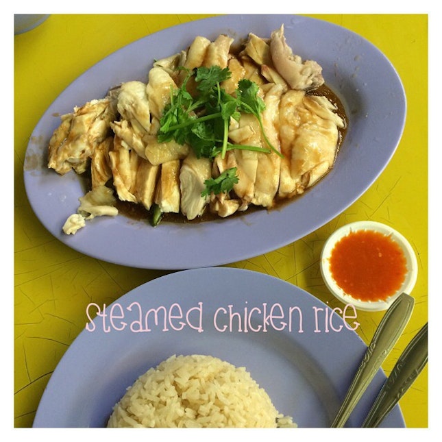 Ended my weekend with a fab licking good plate of half a steamed chicken with mixed seasoning.