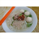 Kway Teow with handmade eel fish balls and flatten minced pork patty.