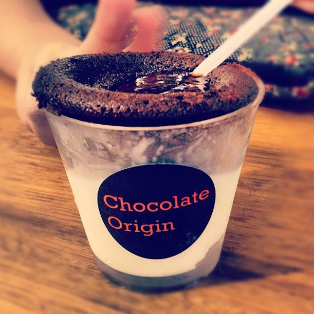 Molten lava cake #cake #choc #chocolate #nomz #dessert #foodporn #delicious