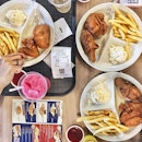 2-piece chicken meal —$7.30
The pretty well-raved Arnold’s Fried Chicken has newly opened an outlet at Jurong West (Jurong Medical Centre, opp Jurong Point).