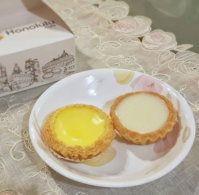 Throwback to my yummy egg tarts and Beancurd tarts by @honolulucafesg.