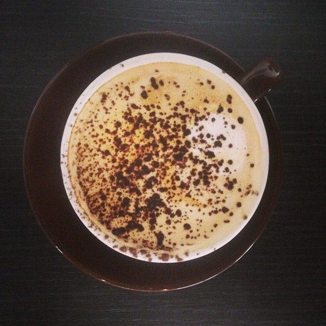 Black #flatwhite #coffee #cafe #cafehunt #cafehopping #cafehoppingsg
