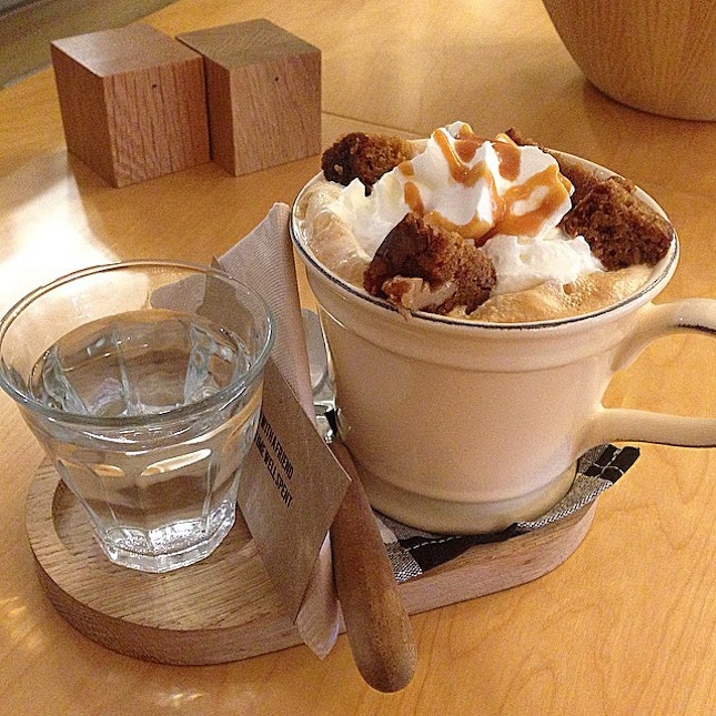 Fill's Signature- Latte top with whipped cream & salted caramel blondie @ Fill in the Blank, Sukhumvit 61
