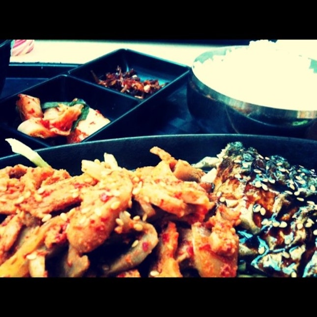 Korean combo for lunch - Saba & chicken bulgolgi #lagoon #food
