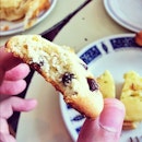 Cream cheese chocolate chip cookies from @fanaticbananas mmhmmm