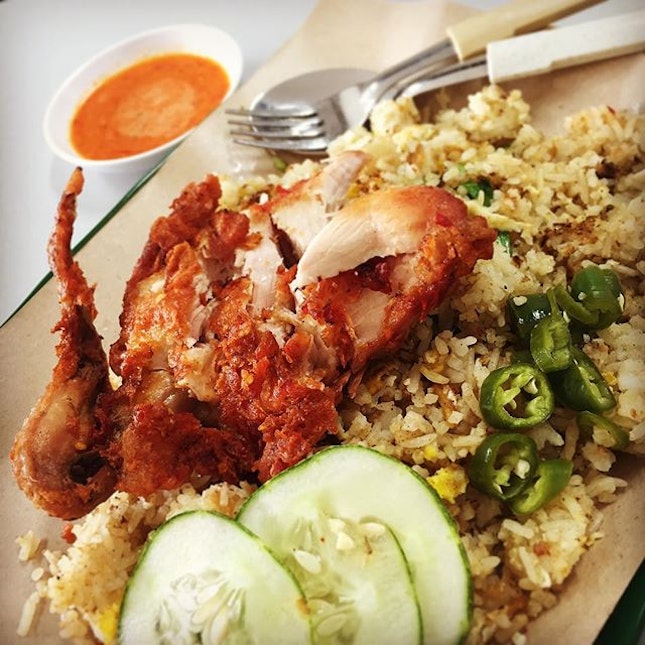Fragrant nasi goreng with one of the crunchiest fried chicken around. Worth every damn calorie in my opinion. 