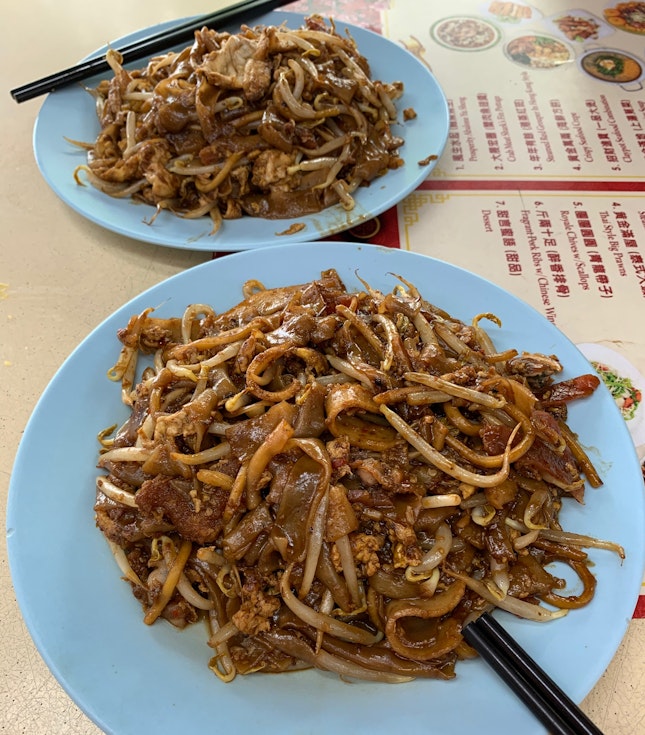 Singapore-Style Char Kway Teow That Answered My Craving Loud And Clear ($3.50).