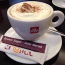 Illy Crema Coffee Shop