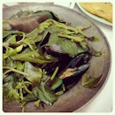 20120918 Steamed mussels w basil, mint & lemongrass. Healthy goodness!
