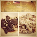 Pinoy lunch! Sisig and beef steak! Now I'm sleepy.. #sisig #beefsteak #pinoyfood #foodpics #foodporn #iphoneasia #iphoneonly #iphonephoto #iphonography #iphoneography #igaddict #igersg #instagramers #instagram #instagood #instahub #instagramdaily #instagramania #sgig #singapore #katong #bedok
