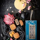 Sheraton Towers Mooncakes
•
Sheraton Towers Singapore celebrates the Mid-Autumn Festival with a resplendent curation of traditional baked and contemporary snow skin mooncakes handcrafted to perfection by the culinary team of award-winning Li Bai Cantonese Restaurant.