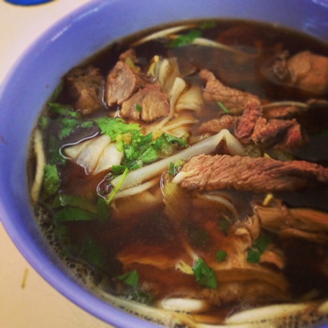 Traditional Hainanese Beef Noodle