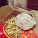 :( boring dinner #imlovingitnot #burger #dinner #fries