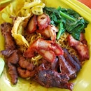 Discovered this wanton noodle stall so tried their signature which has everything on it.