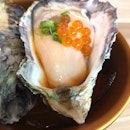 #burpple | really plump and fresh #oyster with #fishroe #tobiko