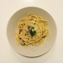 Bacon Carbonara is just so satisfying especially when the creaminess comes from the yolk!