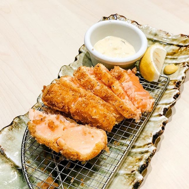 From Shiokoji Tonkatsu Keisuke

Salmon Rare Katsu

The salmon slices are breaded before being marinated in shio koji, a cooked rice marination mixed in salt and water, and deep-fried!