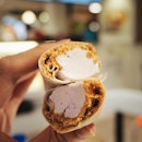 taiwanese peanut ice cream roll - dessertstorysingapore's version of this street food has better ice cream, but severely lacks the visual experience of watching the peanut bits being freshly shaved off a huge block of peanut candy.