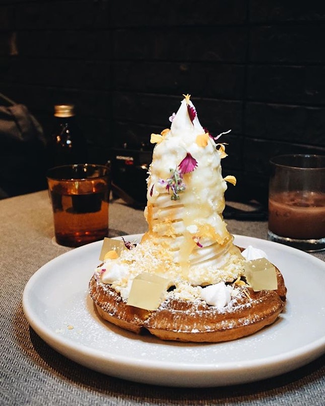free dessert alert: complementary sundae buttermilk waffles at @thepopuluscafe w every 2 mains ordered when you flash the promotion on @burpple app!