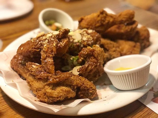 Honey butter chicken ($28.90)
Crispy fried chicken ($26.90)
Overall ⭐️ 4/5 ⭐️
🍴1-1 with #burpplebeyond makes this a great place for a group of friends for an affordable sinfully good meal ‘cause each main serves 2!