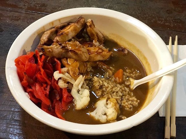 Chicken Curry Don ($7.90) ⭐️ 4.5/5 ⭐️ 🍴Go to for affordable and yummy Japanese dons that come in huge portions to ensure a substantial, filling & enjoyable meal (look at this big bowl).