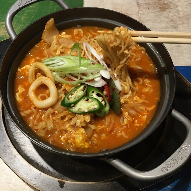 Seafood Spicy Noodle