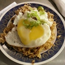 Maggi Goreng + telur mata kerbau for dinner