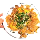 Hoy Tod หอยทอด, Thai style crispy fried eggs with mussels and rice flours.