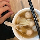 <🇩🇪> etwas leckeres
<🇬🇧> something delish
•
🥟: Shrimp Wonton Soup - S$9.95
📍: Chee Kei, Singapore