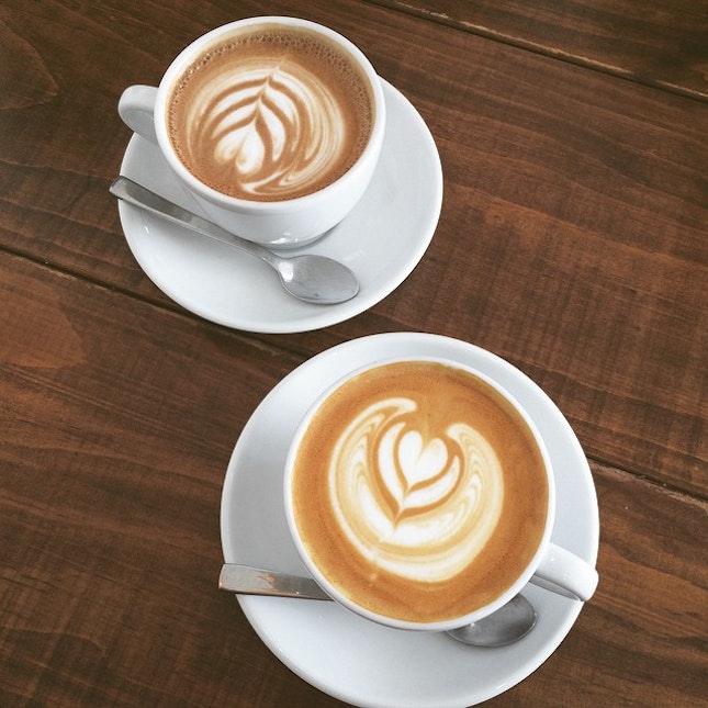 Sunday morning dose ☕️ #pacarama #latteart #cafehopping #latte #cafe #slowliving @karenneo #burpple #boutiquecoffeeroaster