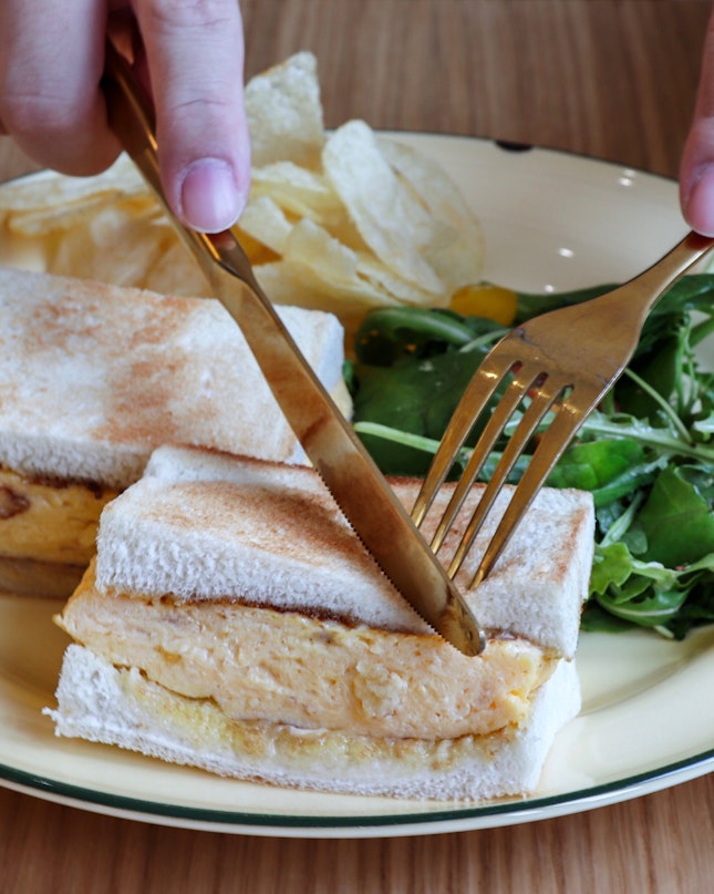 A new lifestyle cafe named Grids & Circles has just opened recently in the Chinatown area and one of their signatures, the Tamago Sando ($12), is what I’ll recommend you get when there.