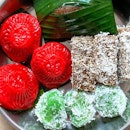 If such recipes are not passed down, very soon some of these traditional foods such as these kuehs will be long gone.