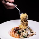 Available for dinner, the Seafood Aglio Olio ($24) is one of the mains that you should consider when at RedDot BrewHouse.