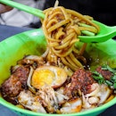I am neither a huge fan nor an expert in lor mee but this bowl will be something that is worth queuing for when at the food centre.