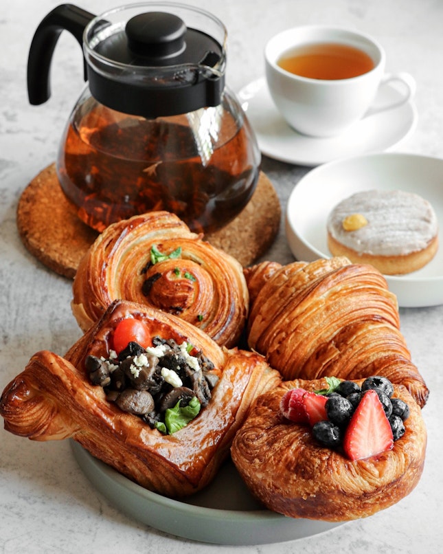 After a successful first outlet, Pâtisserie CLÉ has opened the second outlet within the Lucky Heights neighbourhood in Bedok with new creations of tarts, entremets and selection of viennoiseries.