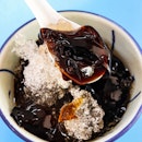 Right next to YouFu Fried Hokkien Prawn Noodle is a long-standing stall at Golden Mile Food Centre, an excellent refresher for our sweltering heat, Zhao An Granny Grass Jelly.