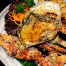 Having moved from their Upper East Coast Road to current waterfront location of Fullerton Bay since 2014, Palm Beach Seafood Restaurant has been a pioneer in the industry for their famed crab dishes.