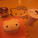 Hello Kitty Cheesecake, Tiramisu & Sweet potato latte!!!!