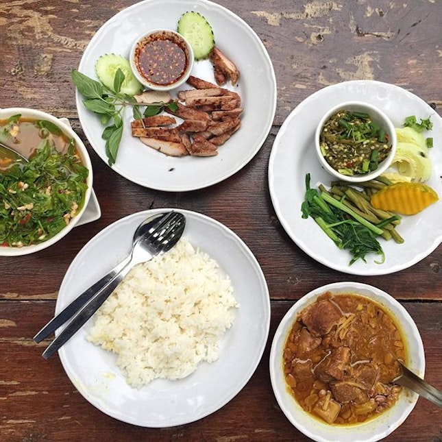 To Try Chiang Mai Eats