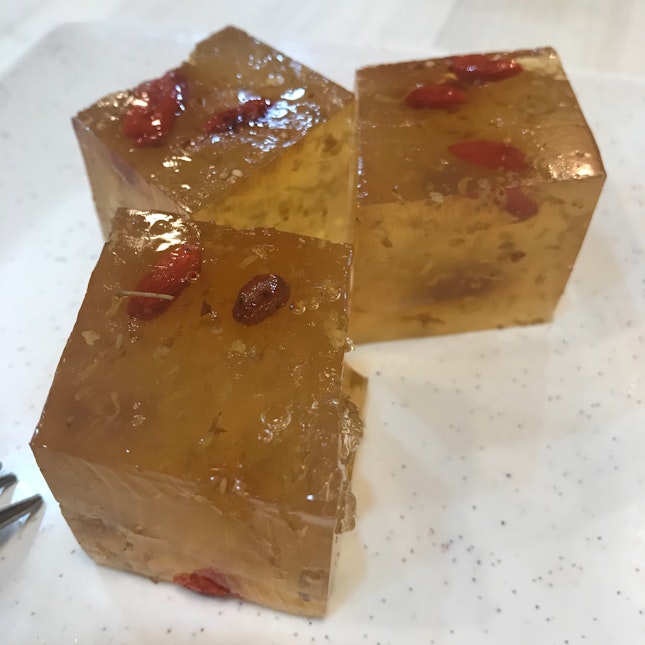 Wolf berry Osmanthus Jelly ($4.60)