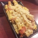 Cheesy Crumble Italian Fries ($5.20)
Fries topped with tomato sauce, nacho cheese and crumble.