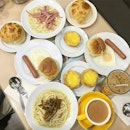 I miss hongkong's breakfast sooo much😍😋#eggtarts are my weakness😋
.