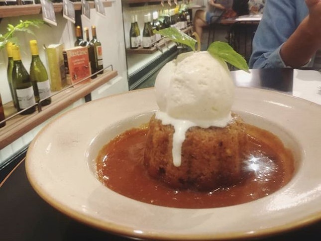 And special mention to the sticky date pudding.