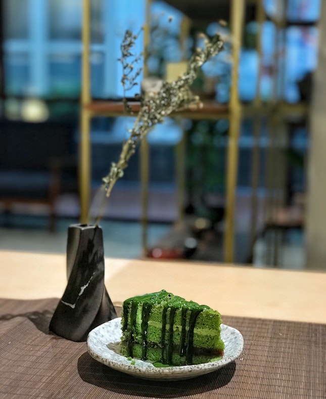 Matcha Azuki Cake ($7.80)
