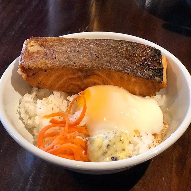 [Seared Salmon Bowl-$10]

This was one satisfying lunch bowl!