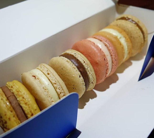 One of the better macarons in Singapore.