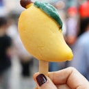 Here’s @ibing_sg :Super cute ice cream crafted from real fruit!