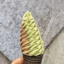 URBAN ARTISAN, CHOCOLATE CARAMEL X MATCHA ROASTY HOJICHA

Aesthetically pleasing but the taste was really disappointing.