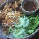 Bun Thit Nuong (Rice Vermicelli with Grilled Pork & Fried Spring Roll) 